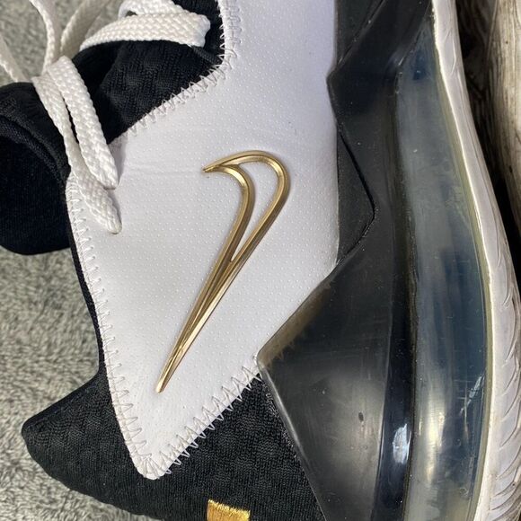 Nike LeBron 17 Low ‘Metallic Gold’ LeBron 17 Size 11 - Picture 7 of 10